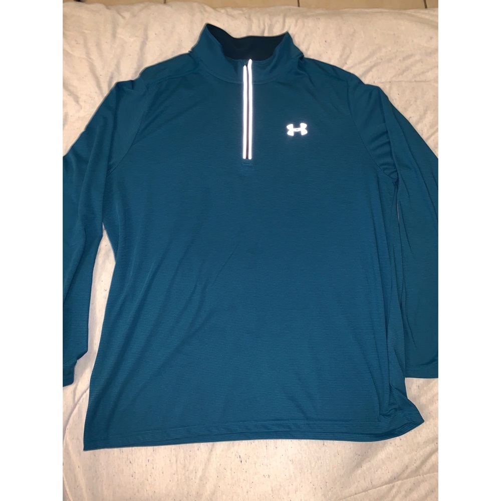 UA Light Weight 1/4 Zip-Up Sweatshirt
